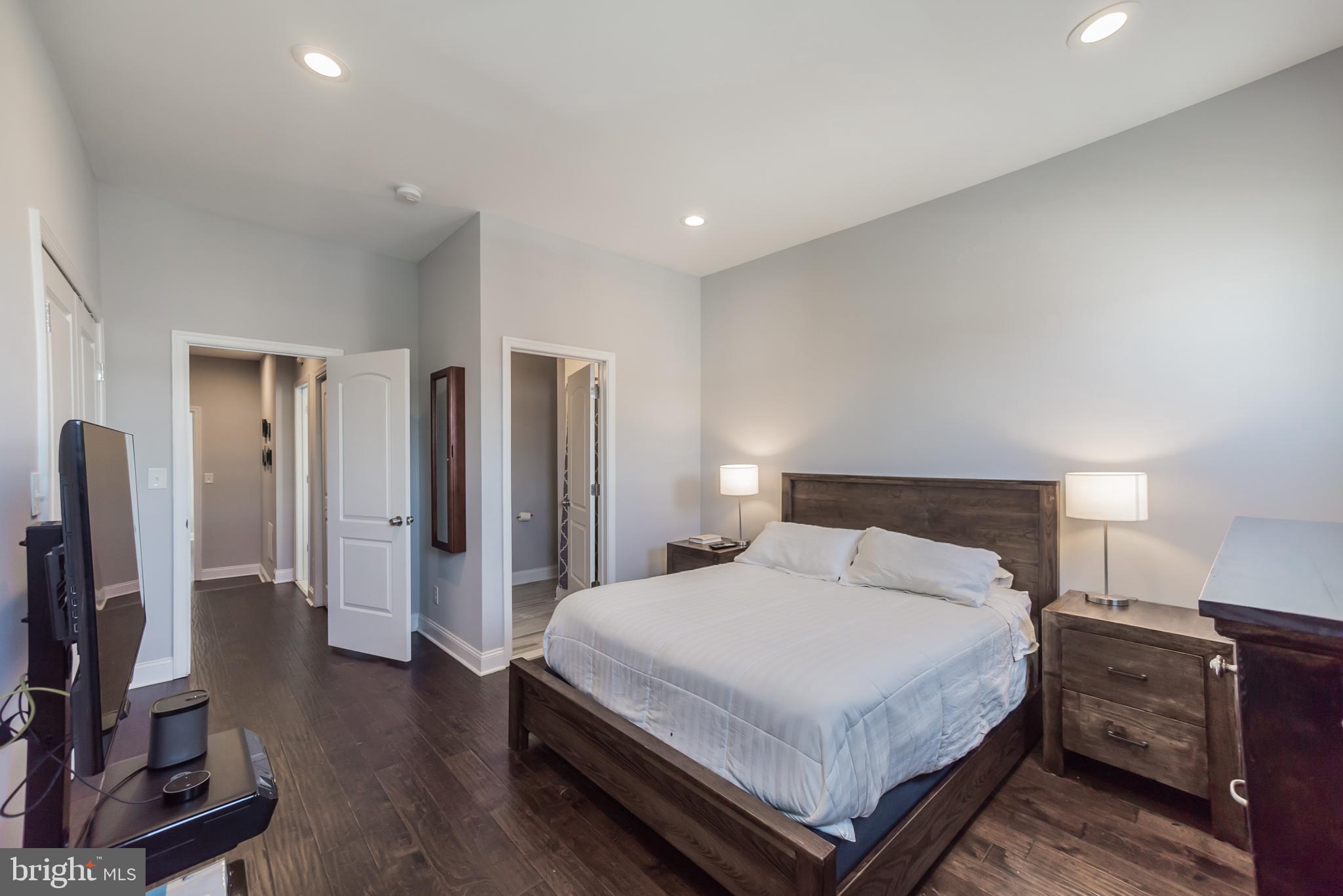 POINT BREEZE - Residential Lease