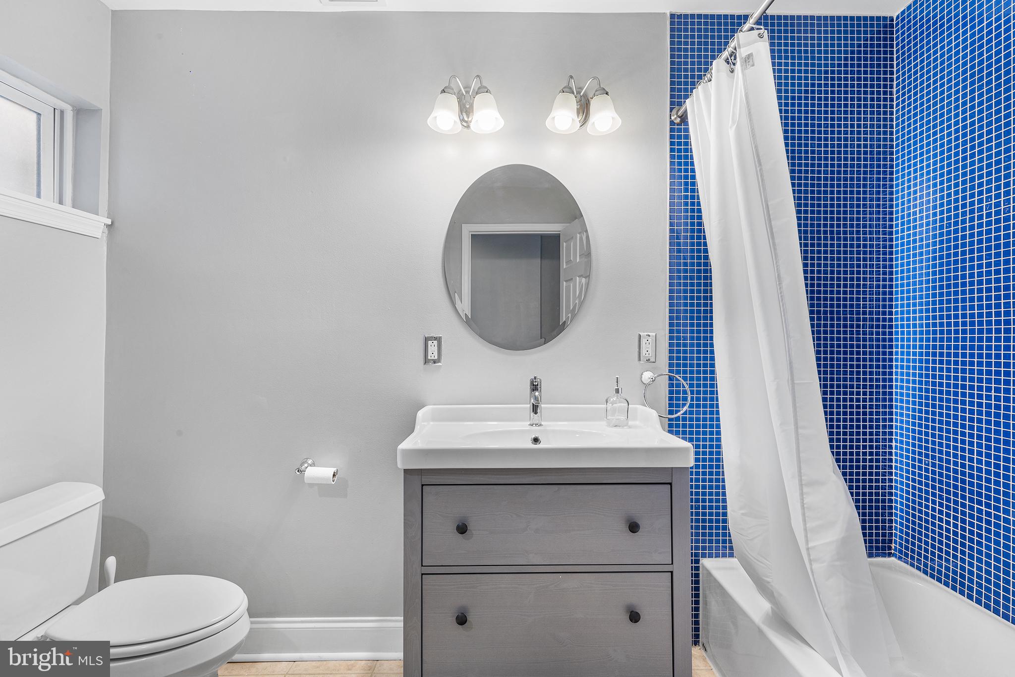 POINT BREEZE - Residential