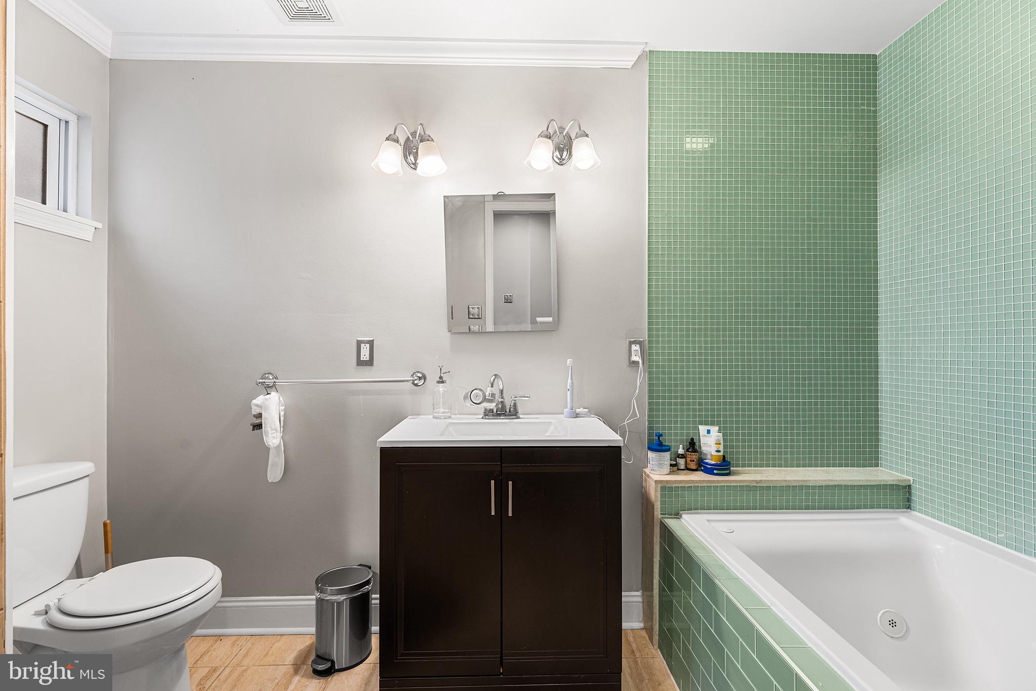 POINT BREEZE - Residential