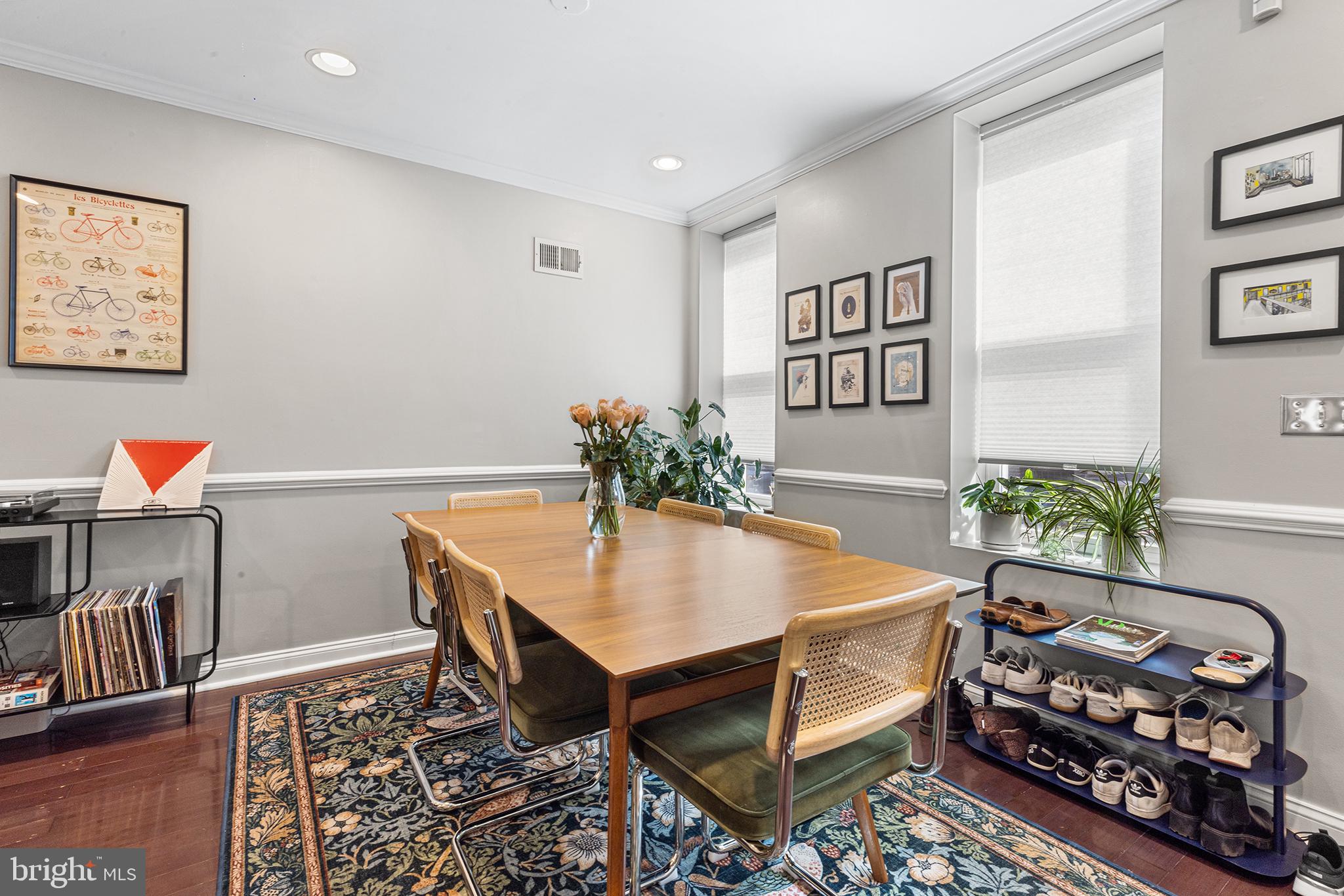 POINT BREEZE - Residential