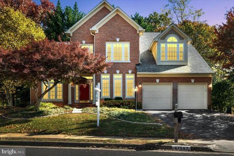 Photo of 47567 Coldspring Place, STERLING, VA 20165 (MLS # VALO2081554)