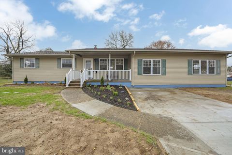 720 W LINCOLN AVENUE MAGNOLIA NJ 08049