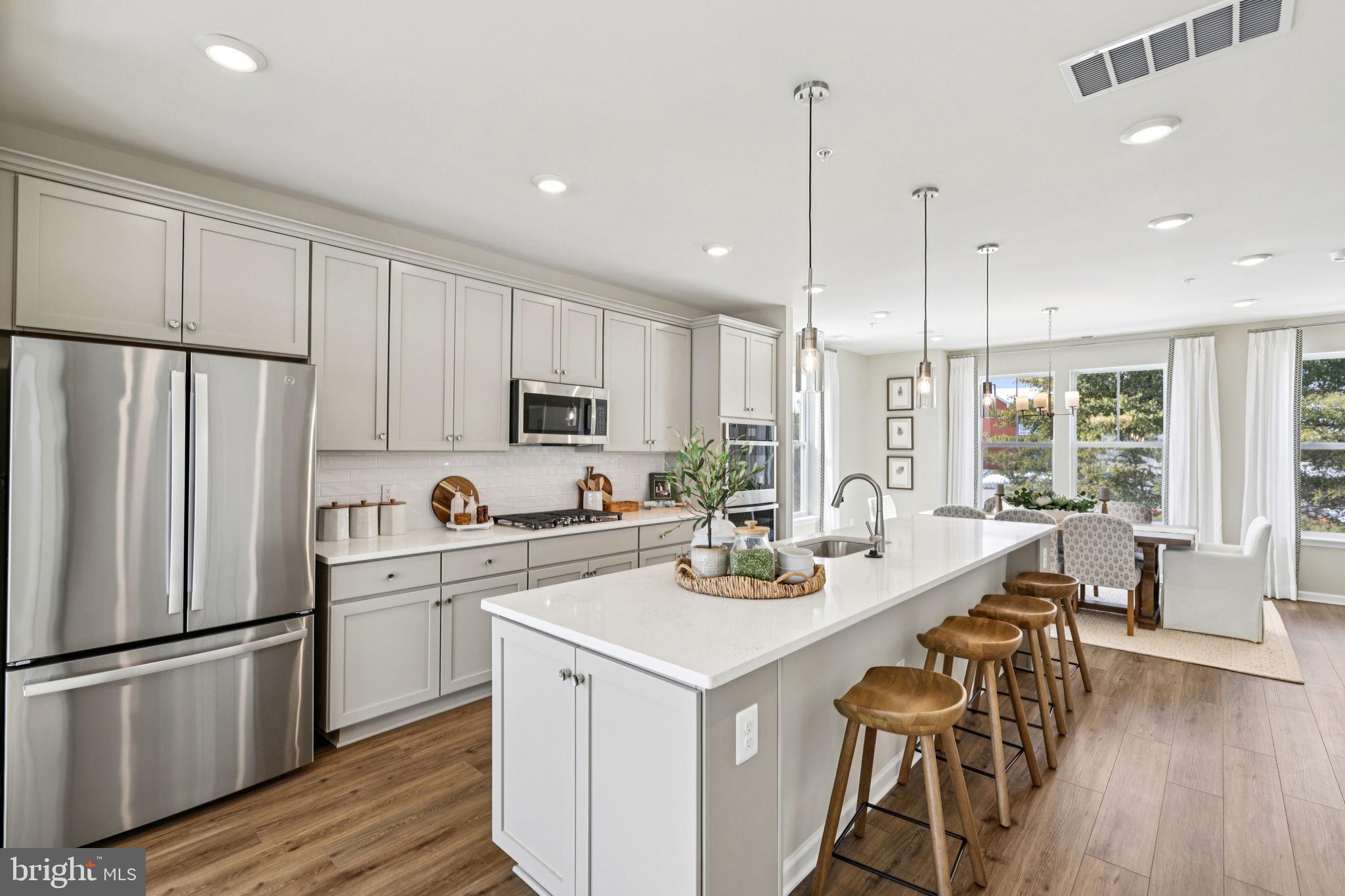 MONTGOMERY VILLAGE - Residential