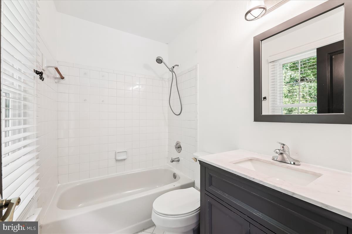 FOUNDERS WOODS PLAT 1 - Residential