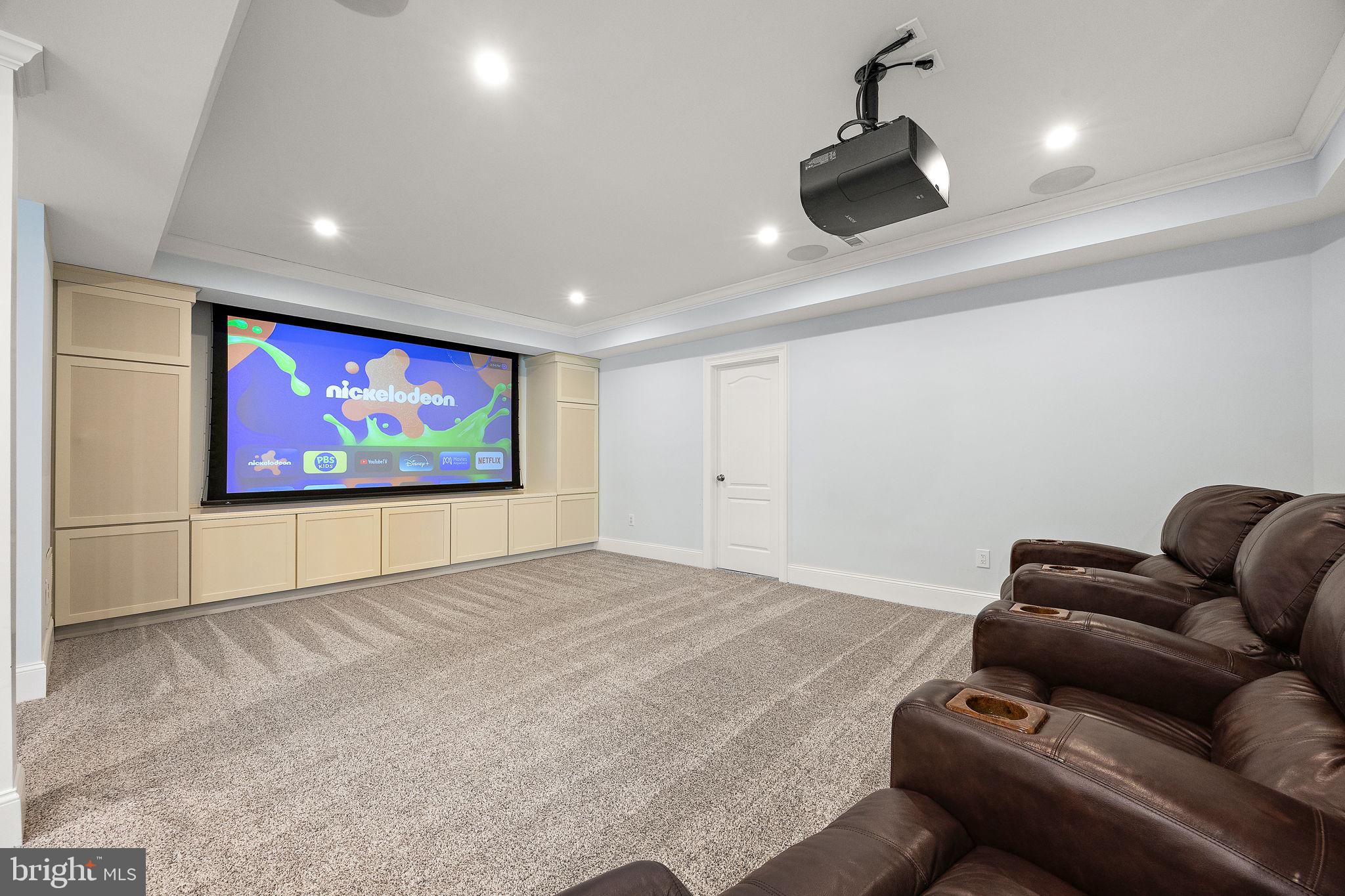 RIVERSIDE - Residential