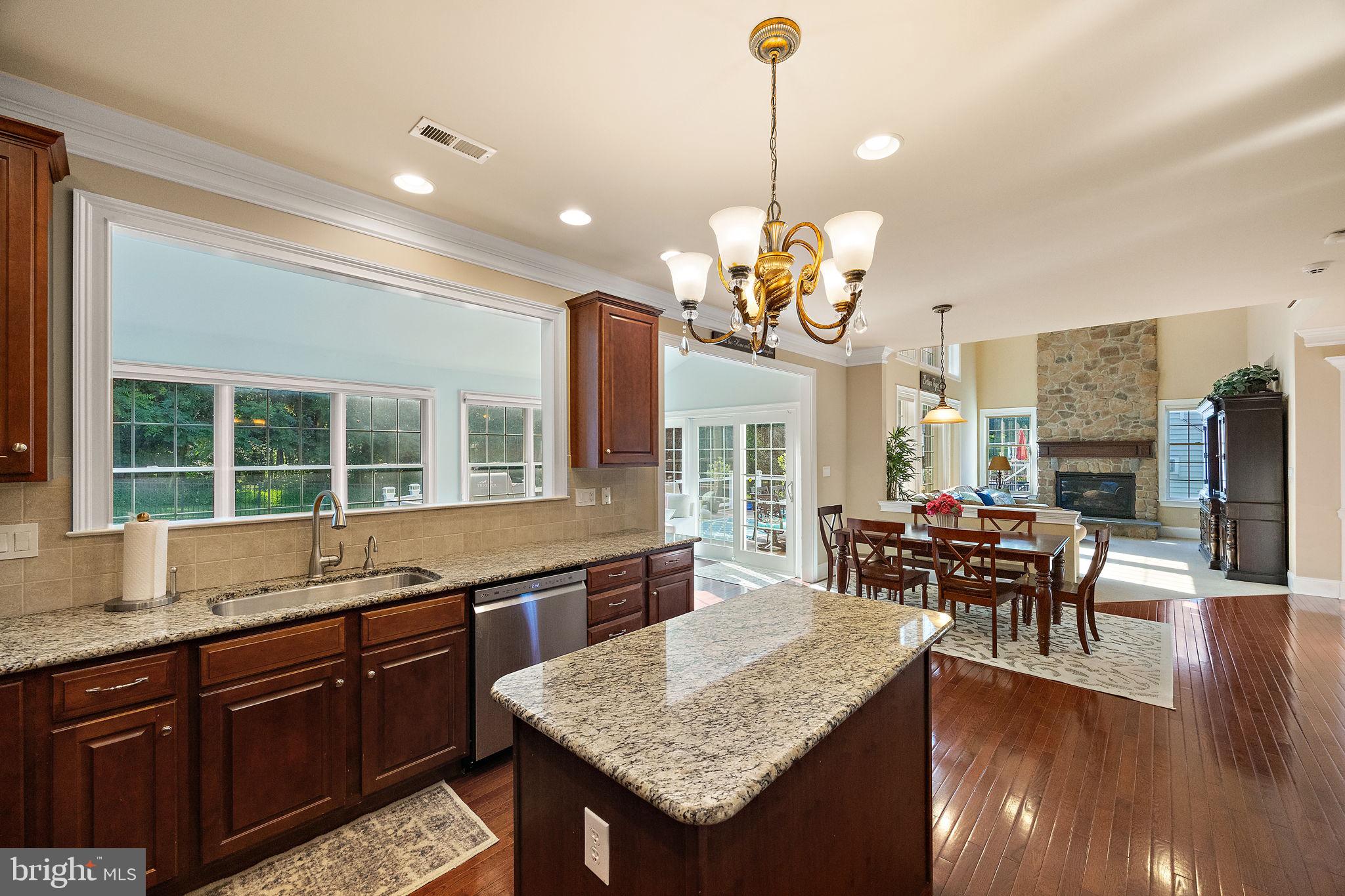 RIVERSIDE - Residential