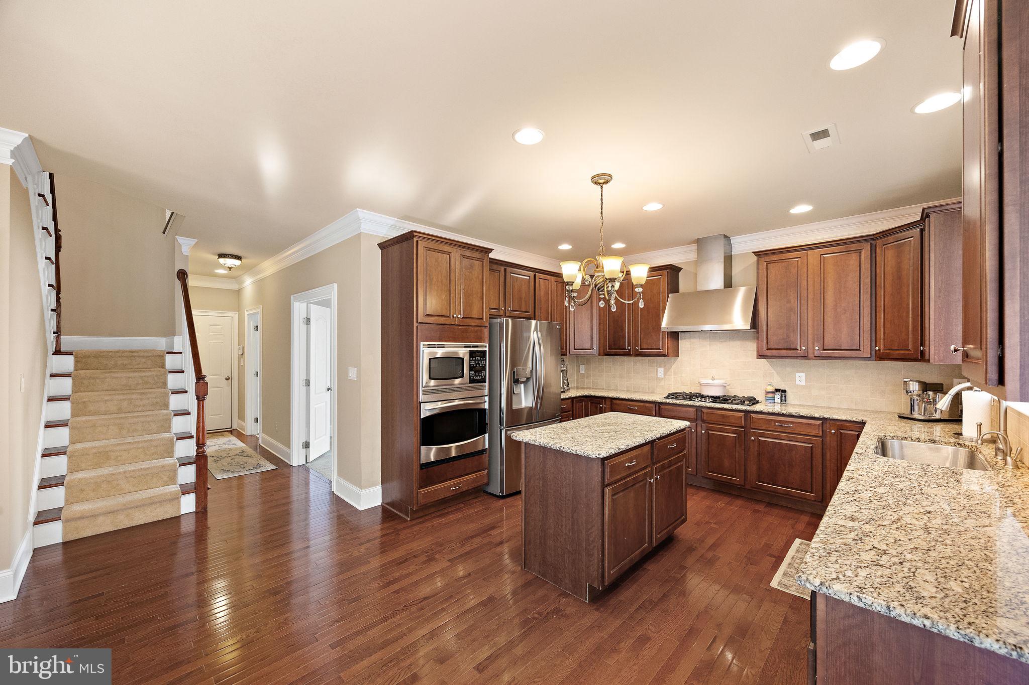 RIVERSIDE - Residential