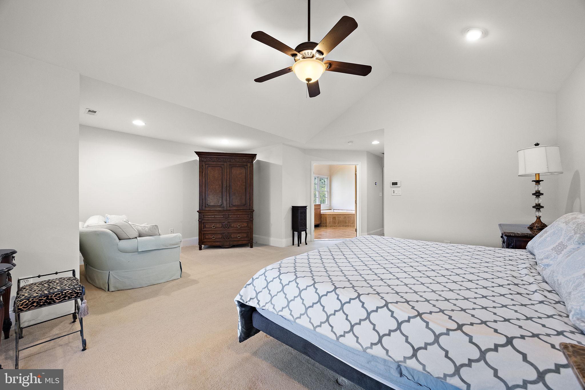 RIVERSIDE - Residential