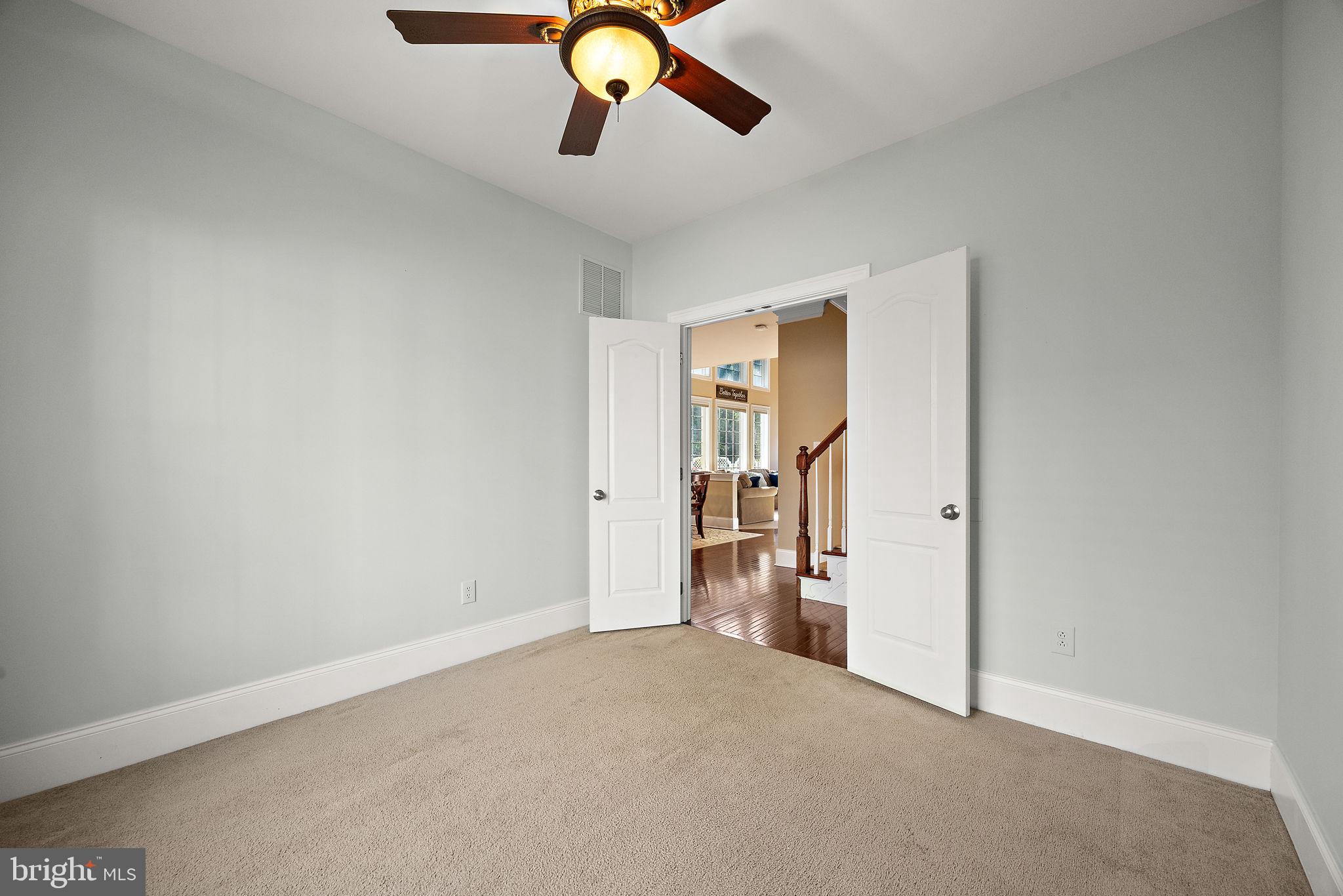 RIVERSIDE - Residential