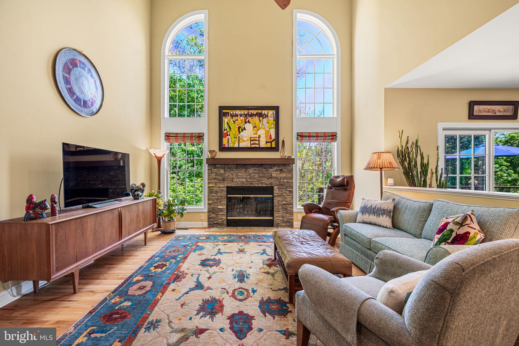 CHESTNUT HILL - Residential