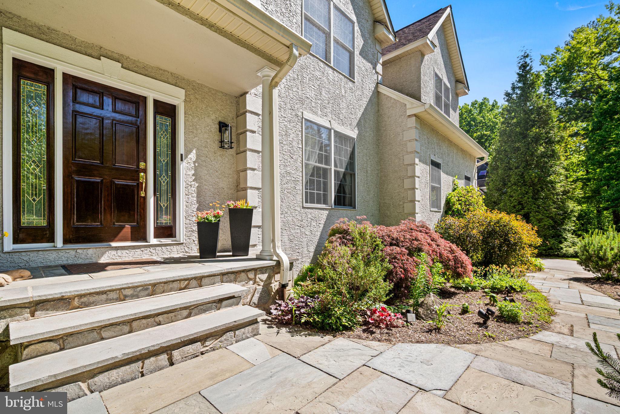 CHESTNUT HILL - Residential