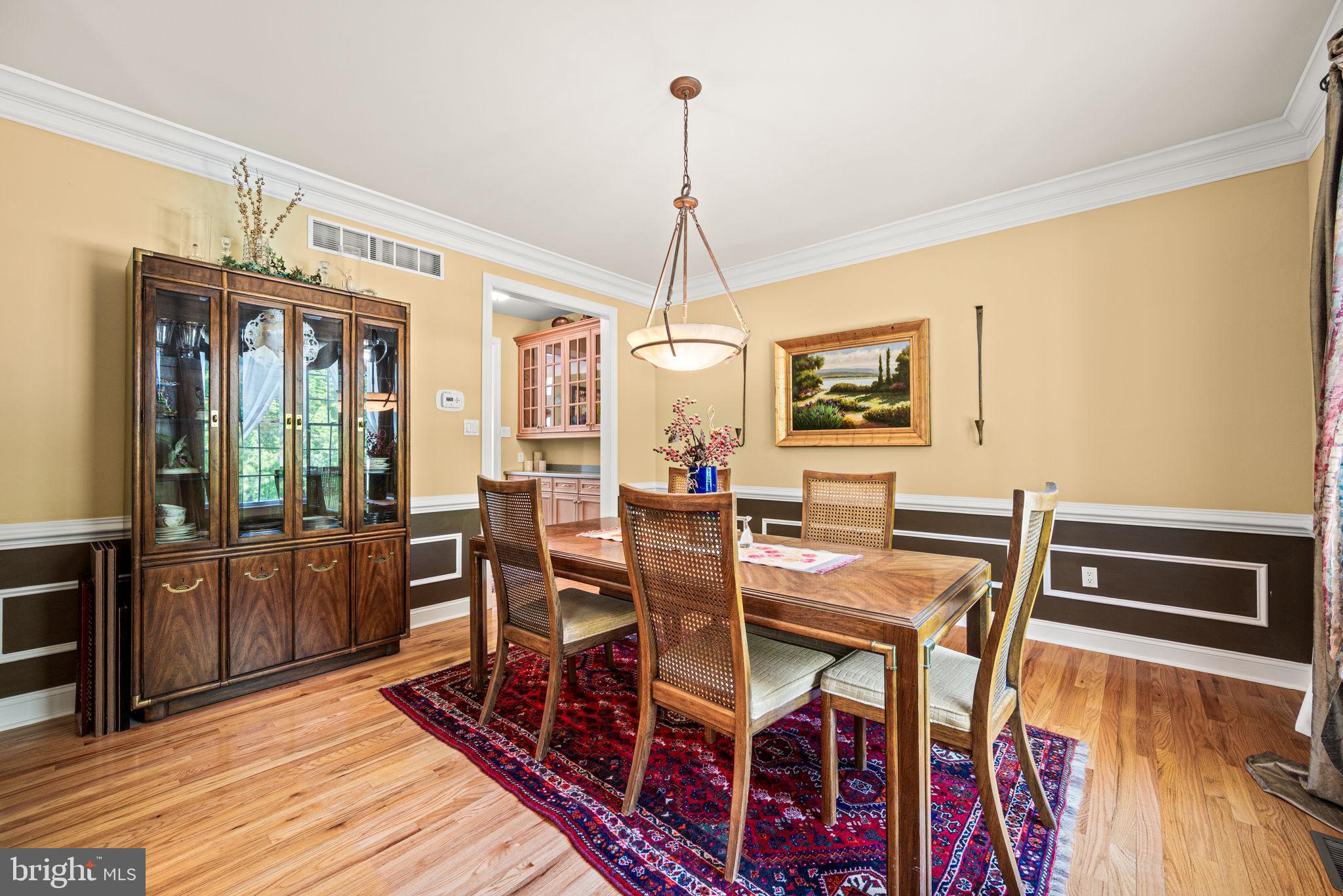 CHESTNUT HILL - Residential