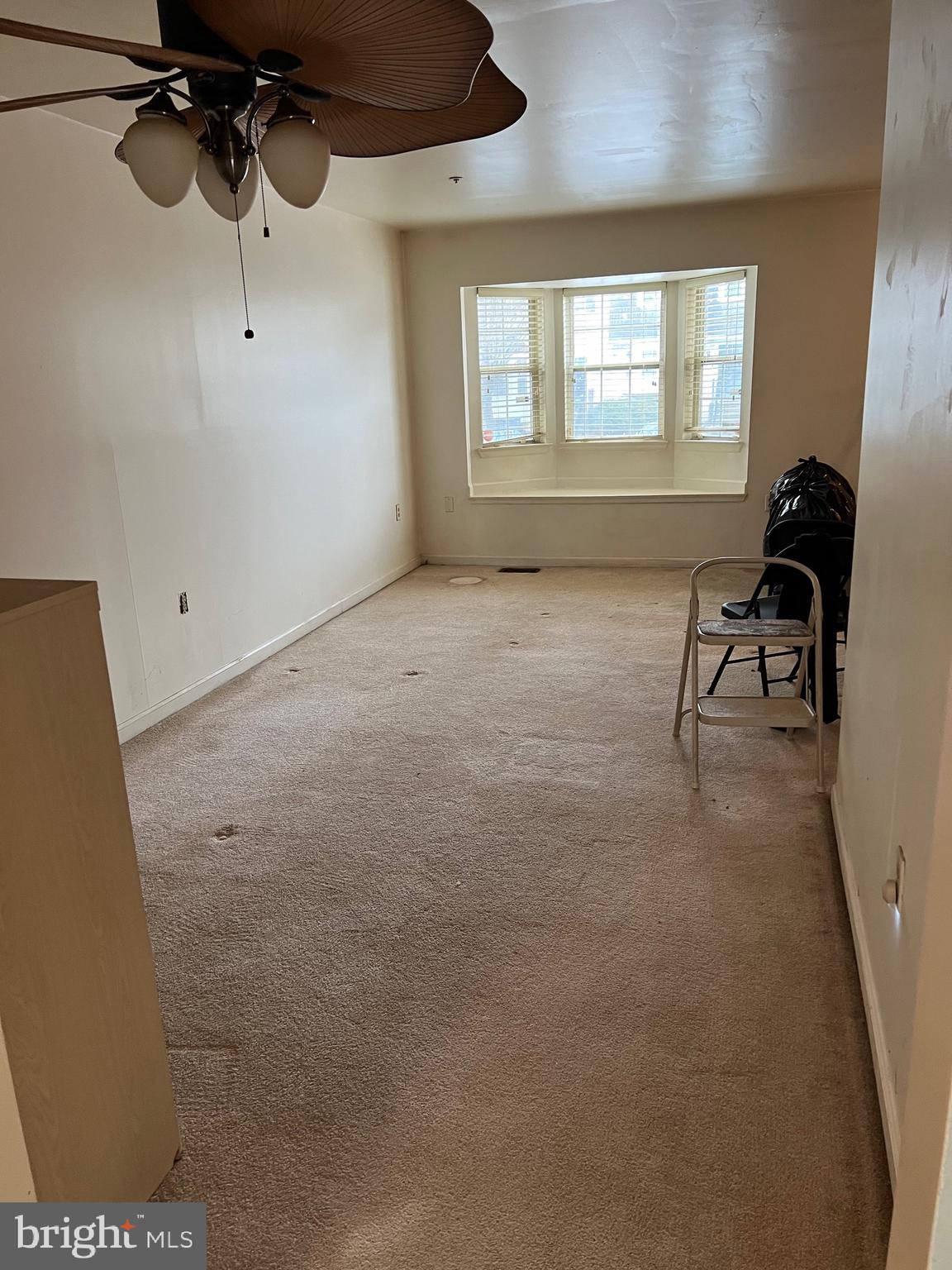 PENNSYLVANIA OAKS - Residential