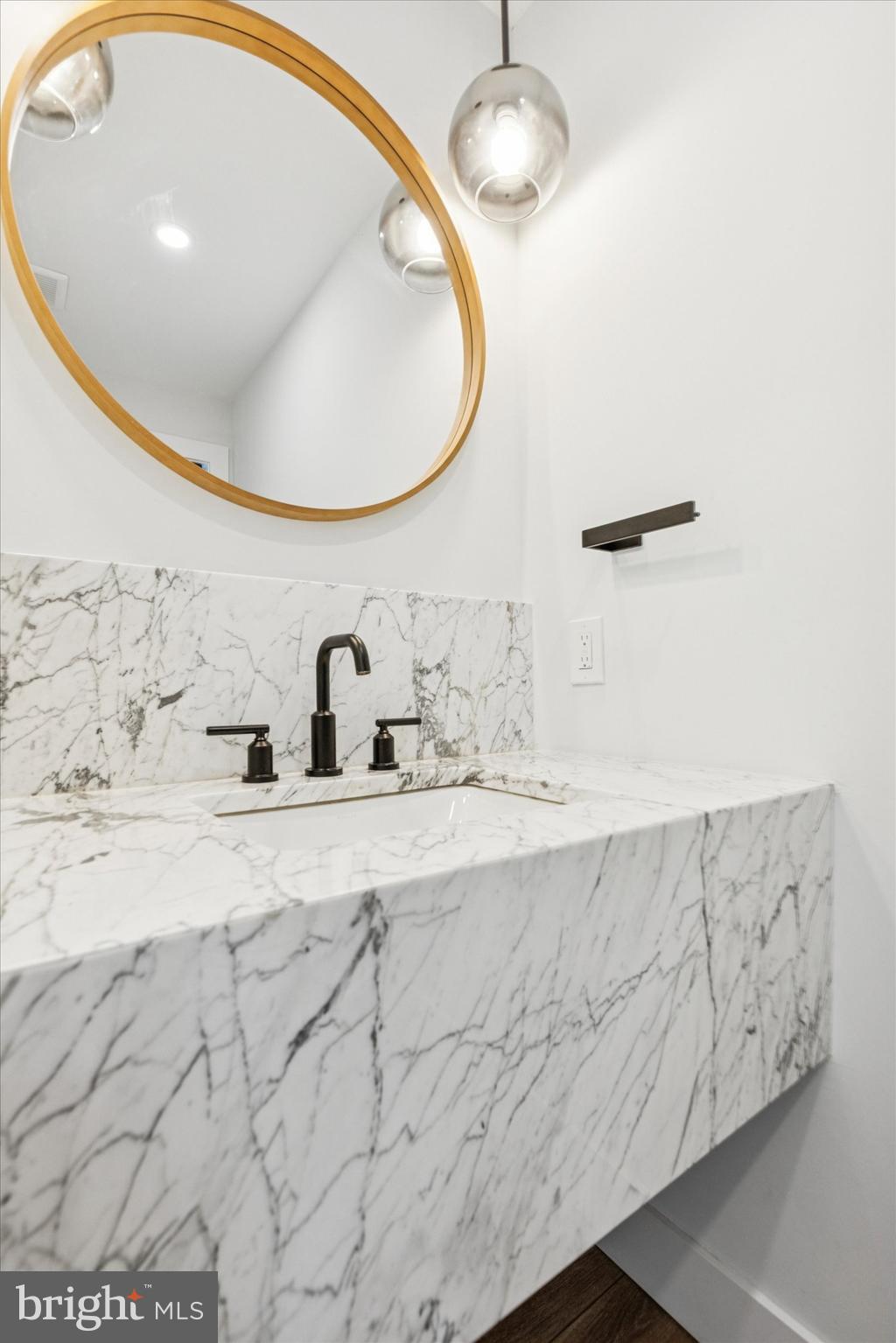 CENTURY OAKS - Residential Lease