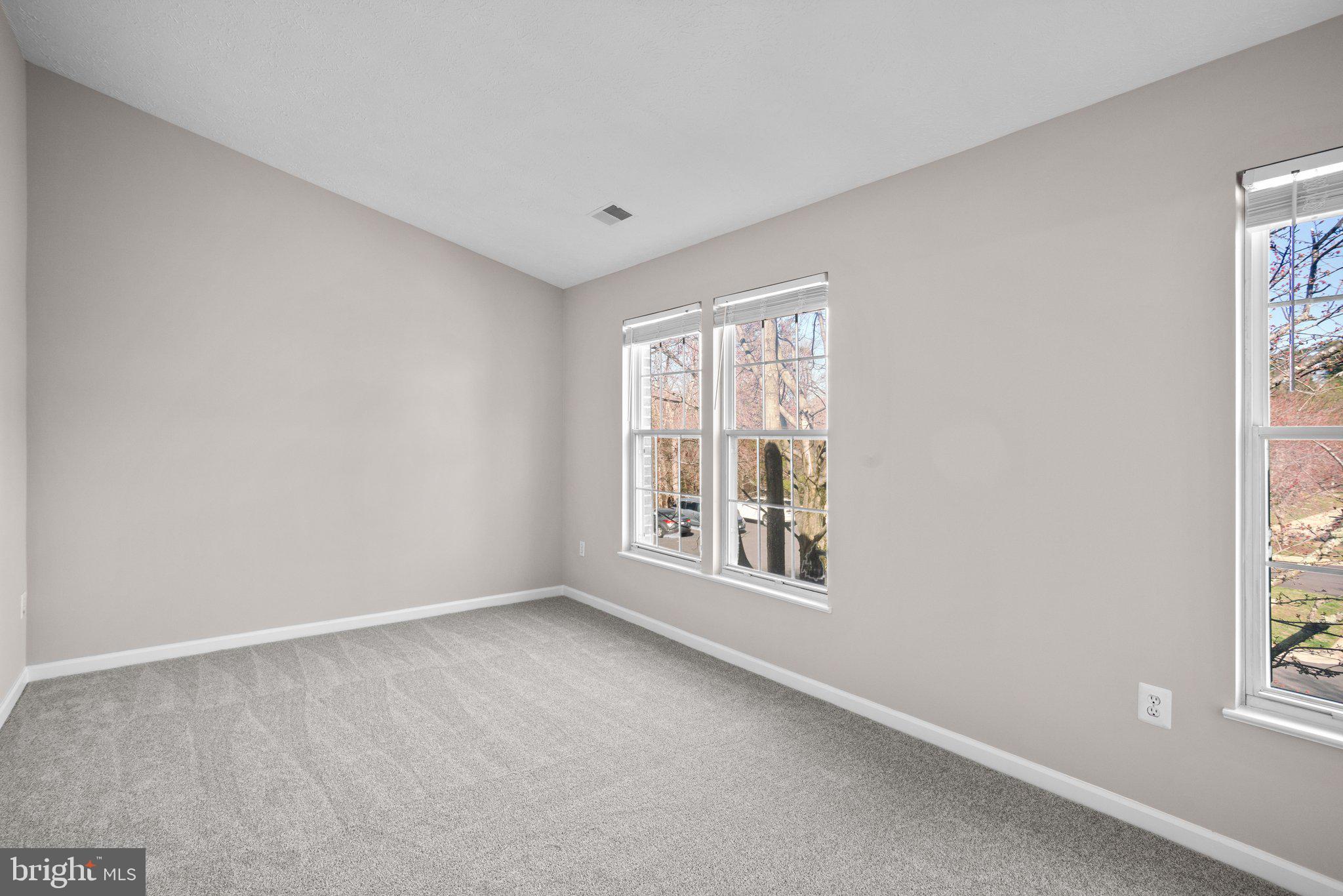 BRIGHTFIELD - Residential