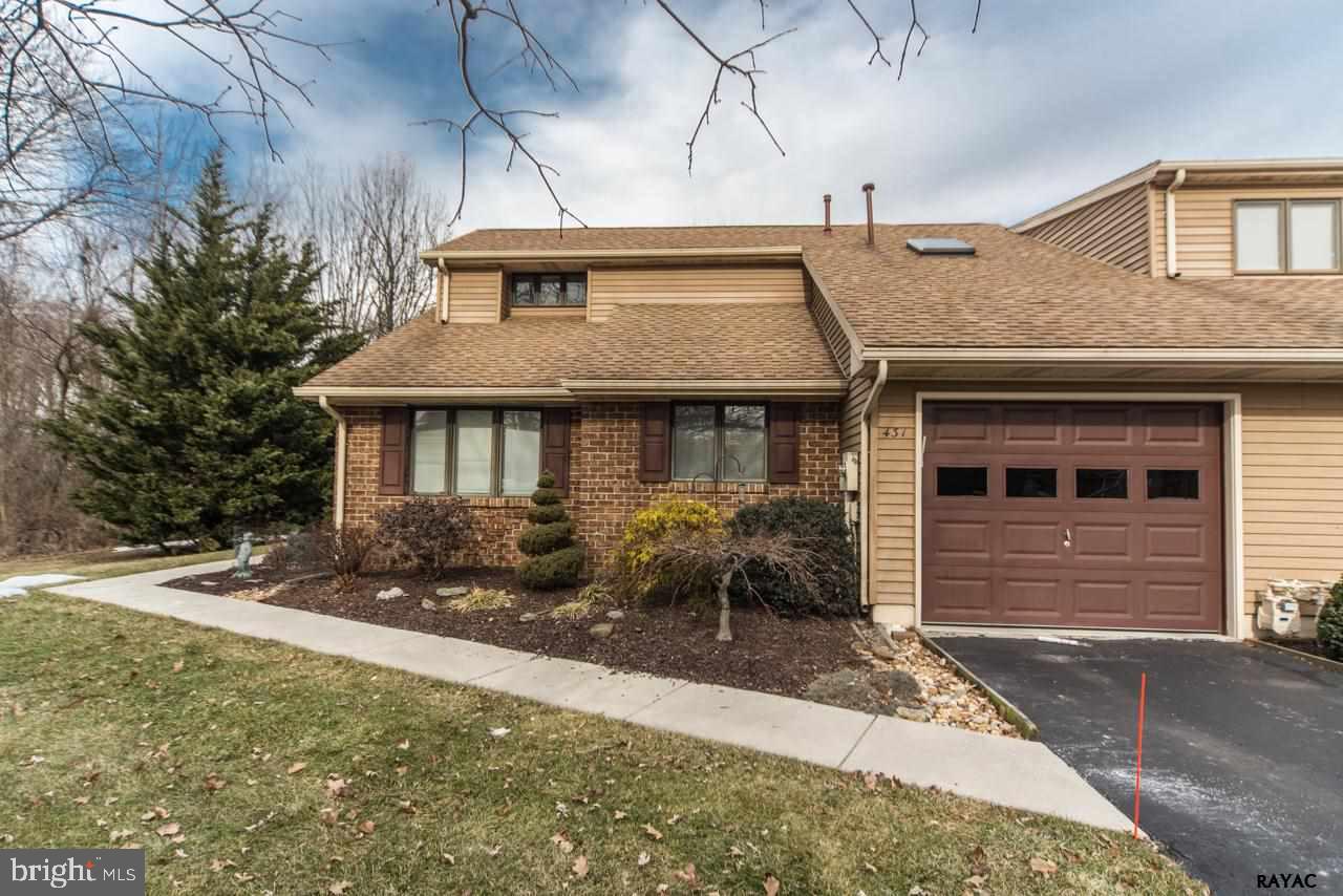 DEERFIELD CONDOS - Residential