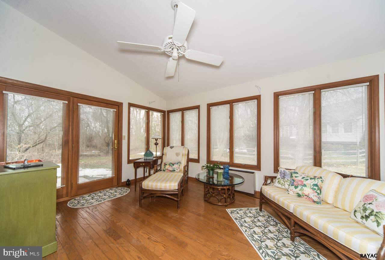 DEERFIELD CONDOS - Residential