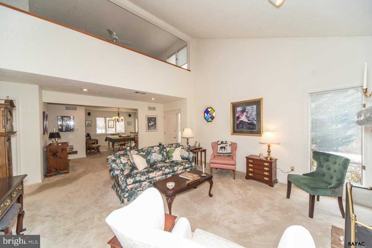 DEERFIELD CONDOS - Residential