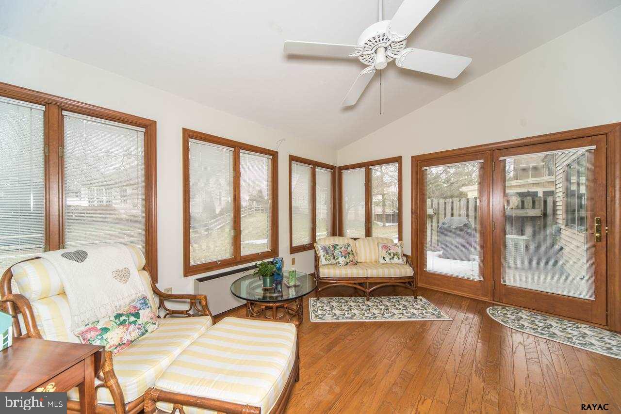 DEERFIELD CONDOS - Residential