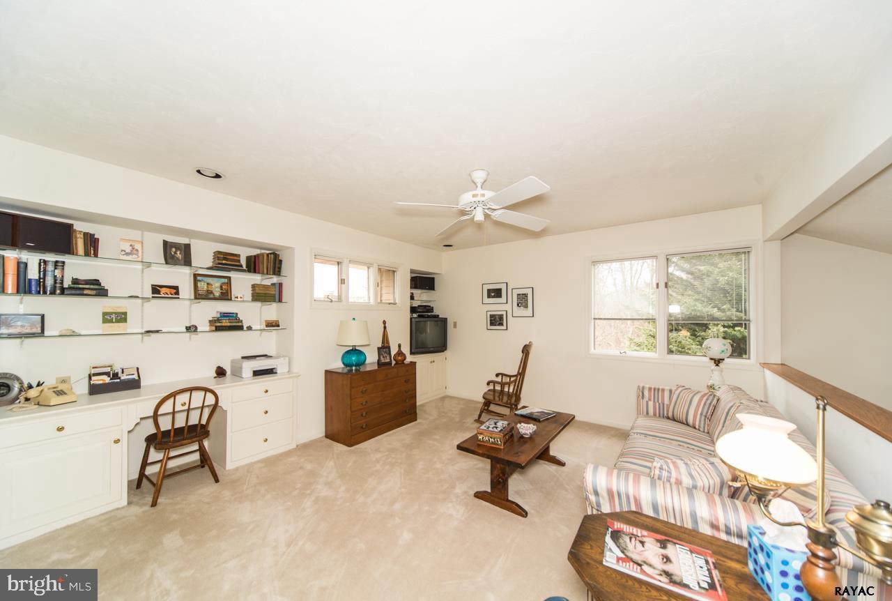 DEERFIELD CONDOS - Residential