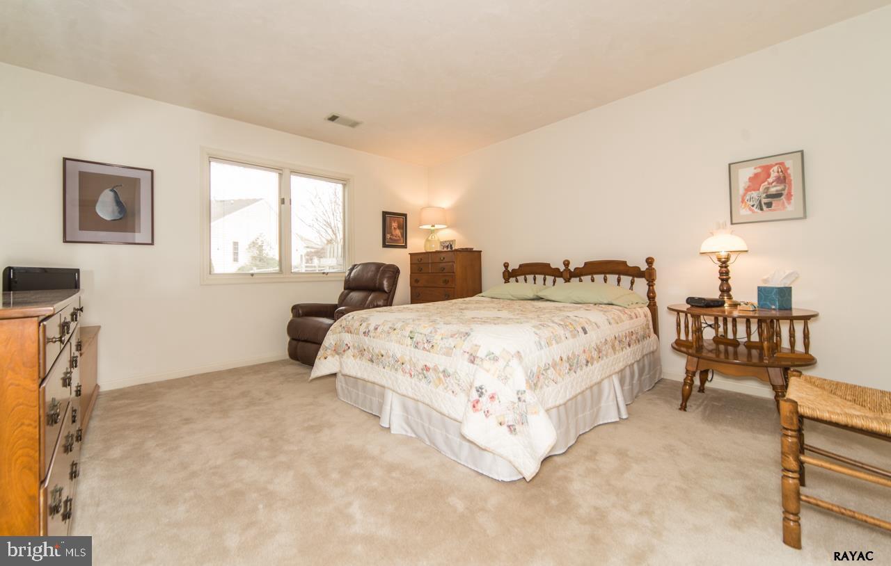 DEERFIELD CONDOS - Residential