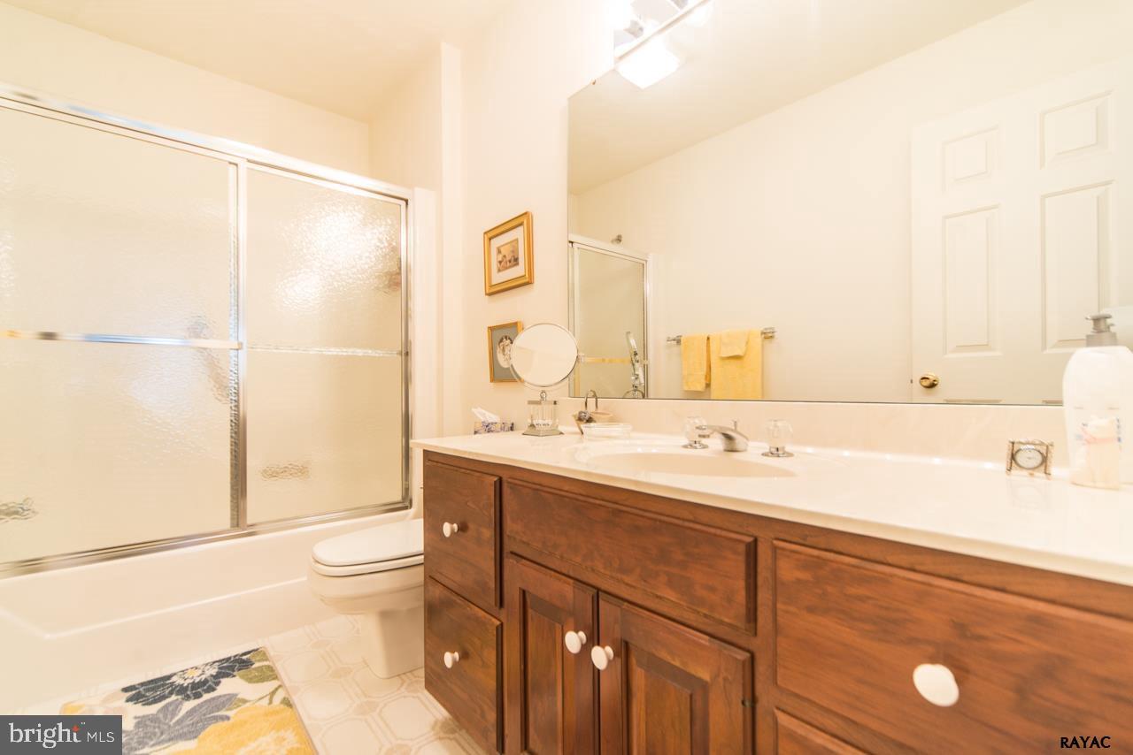 DEERFIELD CONDOS - Residential