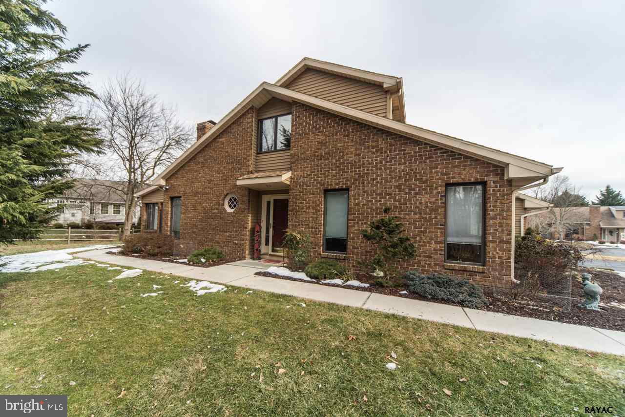 DEERFIELD CONDOS - Residential