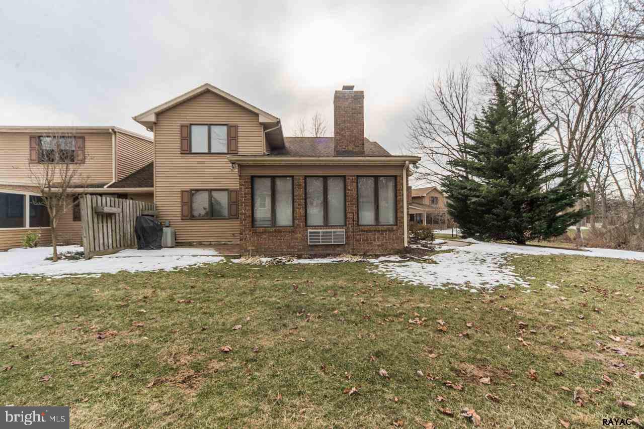 DEERFIELD CONDOS - Residential