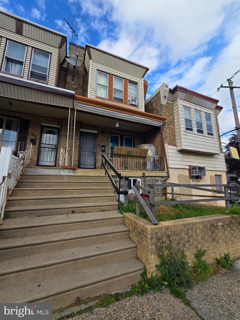 Townhouse For Sale - 993 E Sanger Street<br/> PHILADELPHIA, PA 19124