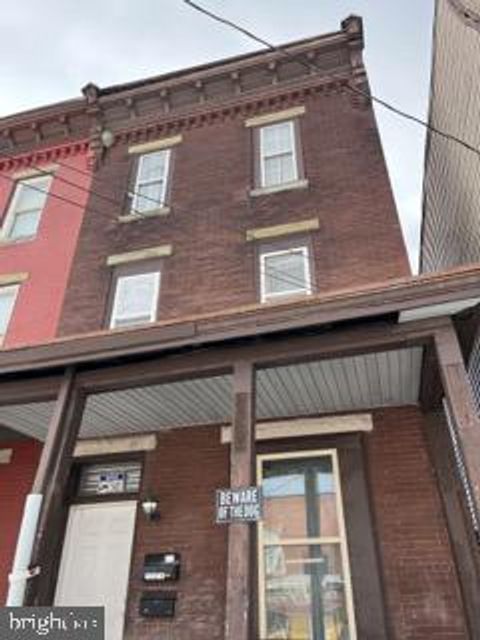 1353 VERNON STREET HARRISBURG PA 17104