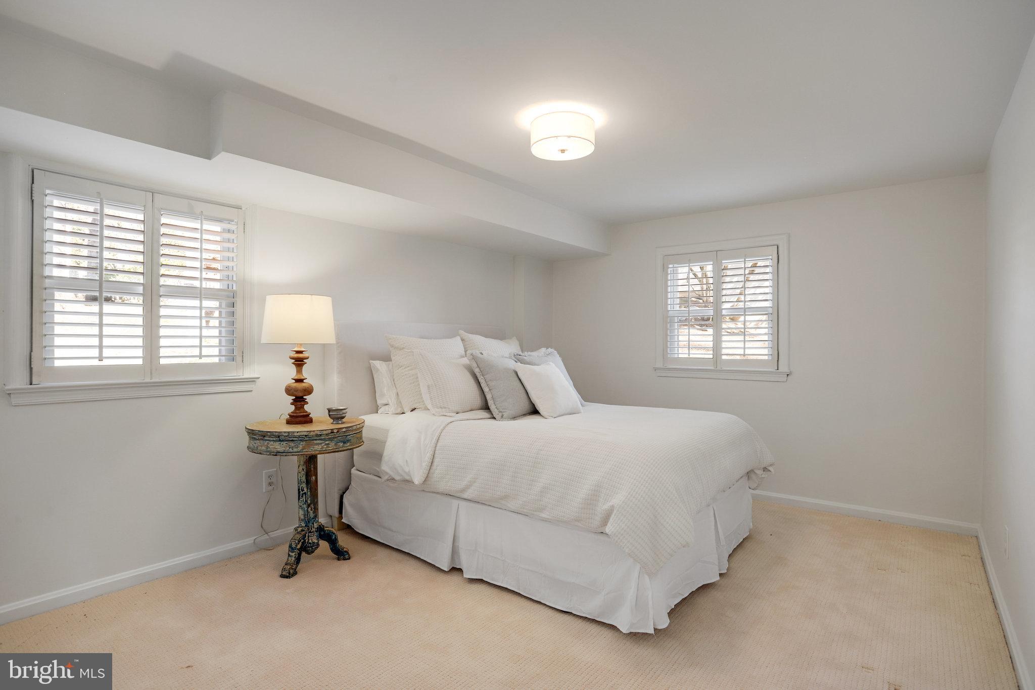 BYEFORDE - Residential