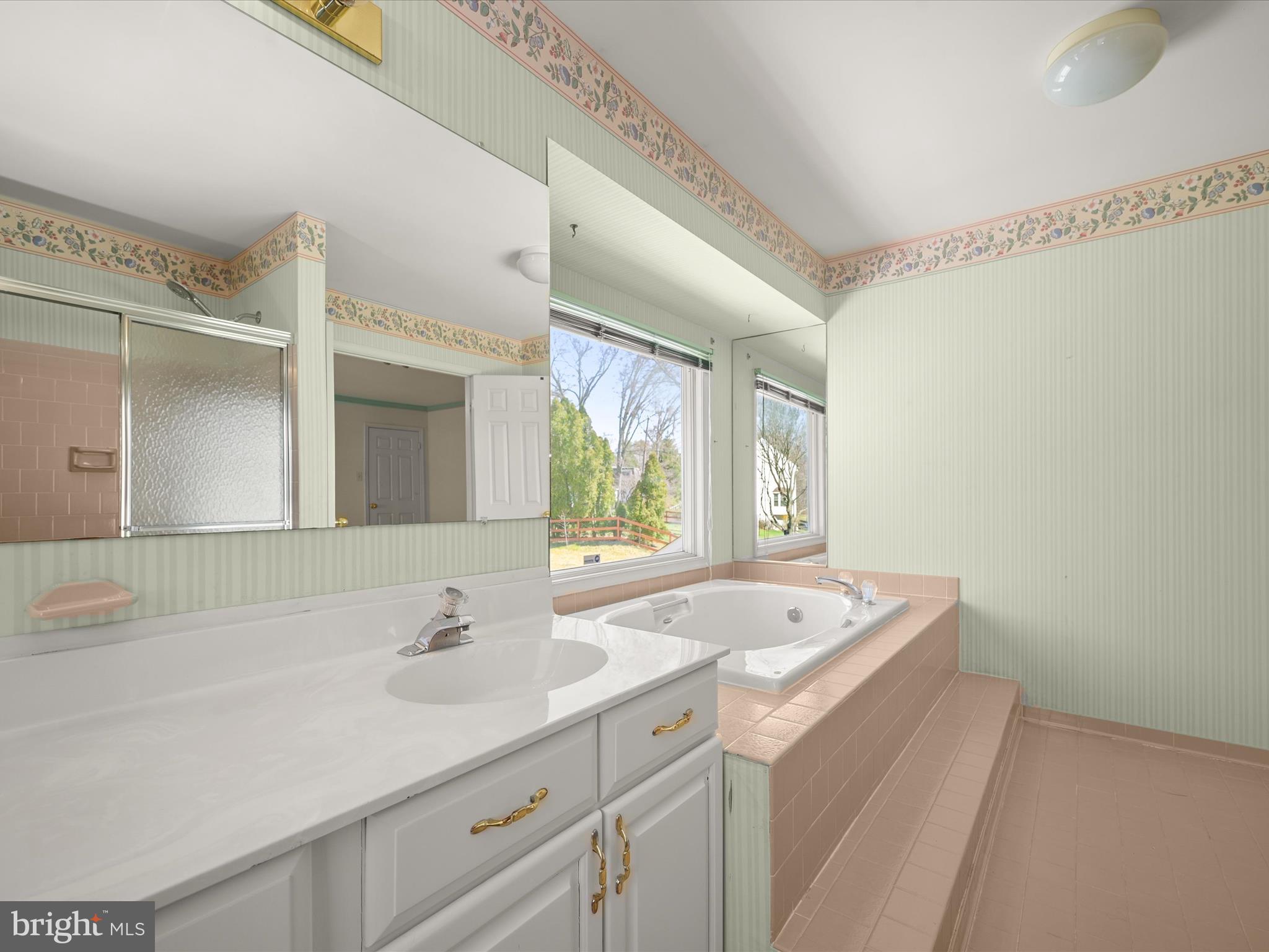 VALLEY MEDE - Residential