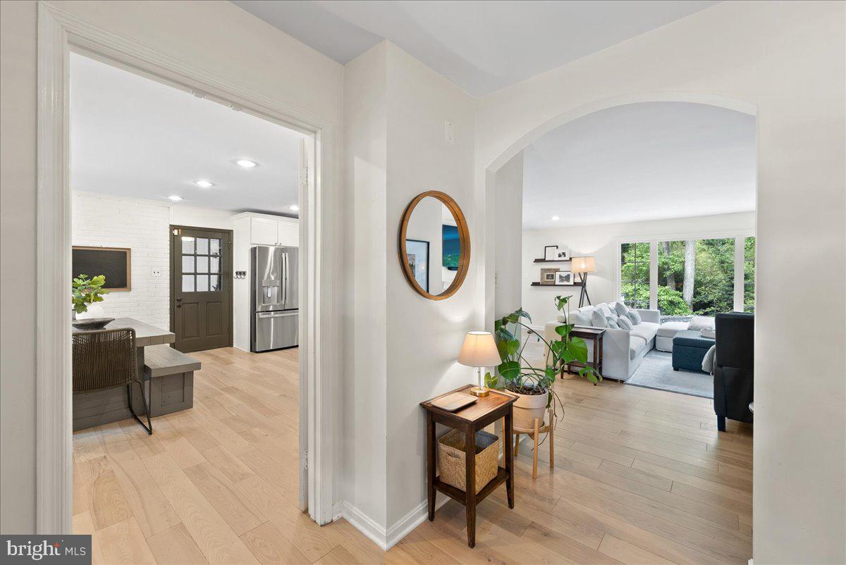 SUTTON PLACE - Residential