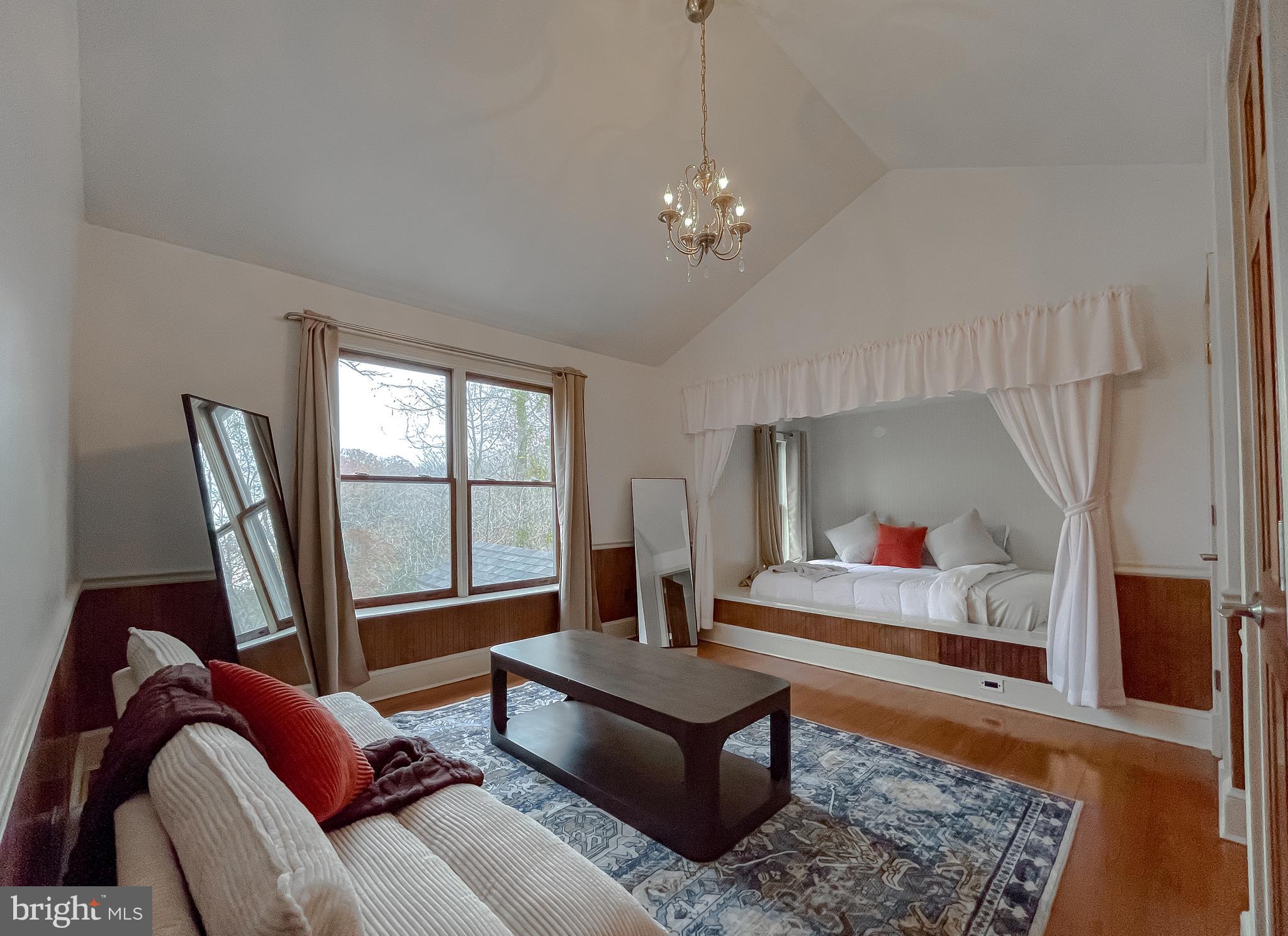 SOTTERLY MANOR - Residential