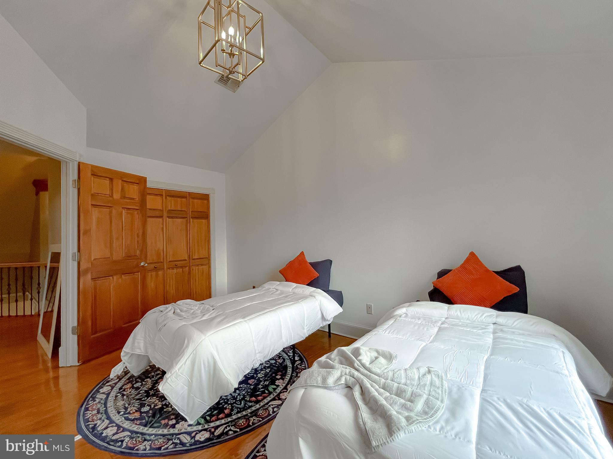 SOTTERLY MANOR - Residential