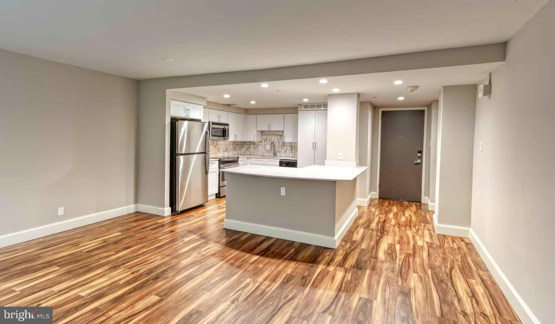 1815 JOHN F KENNEDY BOULEVARD 2910