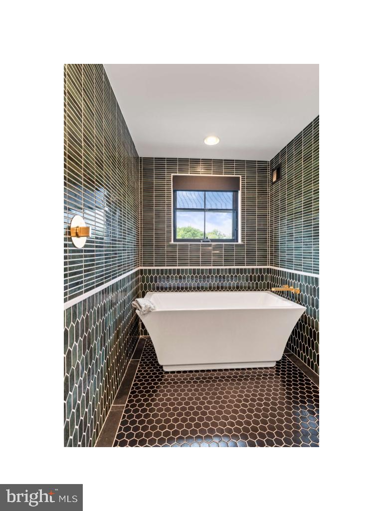 RESIDENCES AT SALAMANDER - Residential