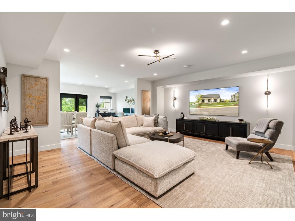 RESIDENCES AT SALAMANDER - Residential