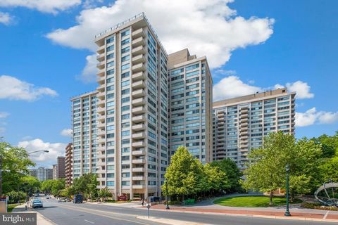 Photo of 4515 Willard Avenue #1902S, Chevy Chase, MD 20815 (MLS # MDMC2118688)