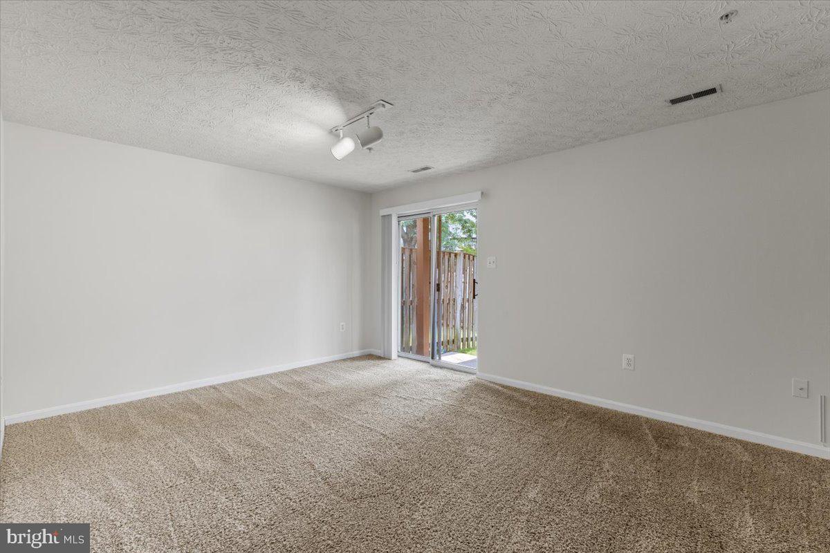 2562 WOODLAND PLACE
