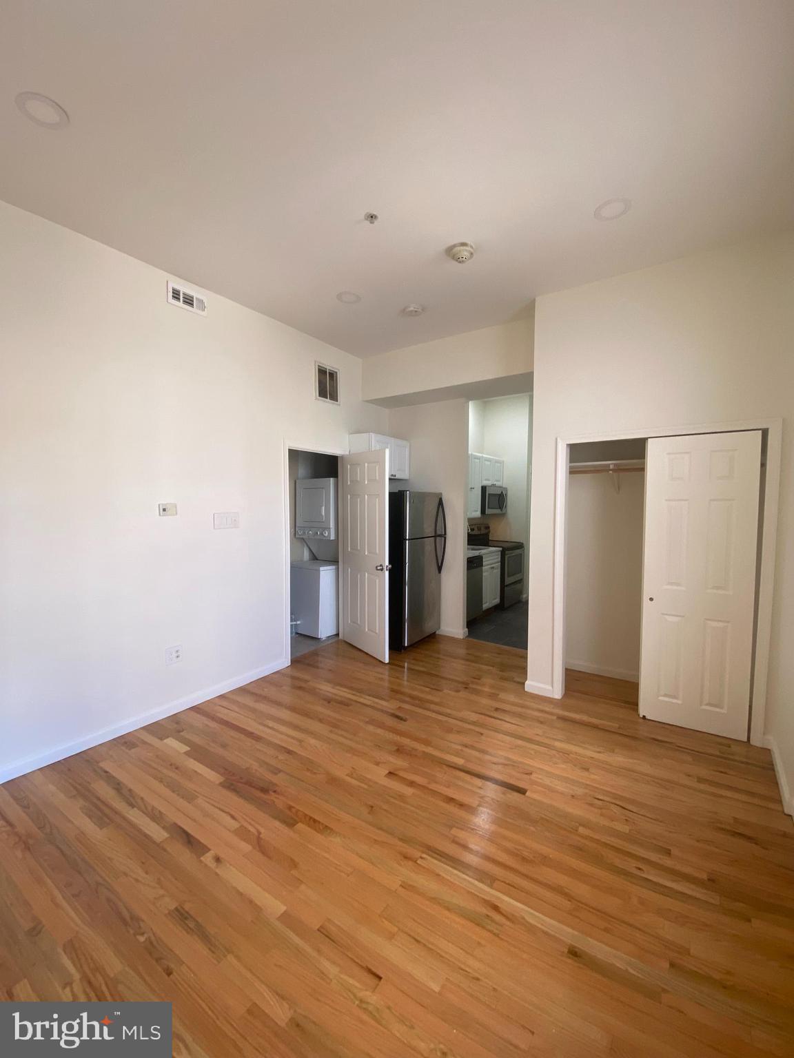 PHILADELPHIA - Residential Lease