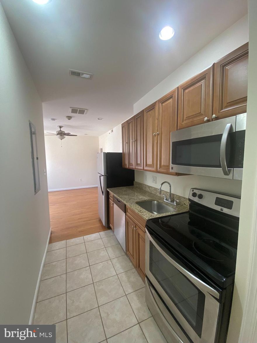 AVAILABLE NOW!

We have a beautifully updated studio unit, WITH WASHER AND DRYER AND CENTRAL A/C, 0BD/1BA 2nd floor apartment available for move-in!  This renovated apartment is on a beautiful street, minutes away from all Temple University, Olde Kensington, Fishtown, and Northern Liberties have to offer. Newly refinished hardwood flooring, tons of natural light, and much more! Schedule your showing today! $45 application fee. First and security only upon credit approval. Tenants pay for water, electricity, cable/wifi. Text for a video walk-through!