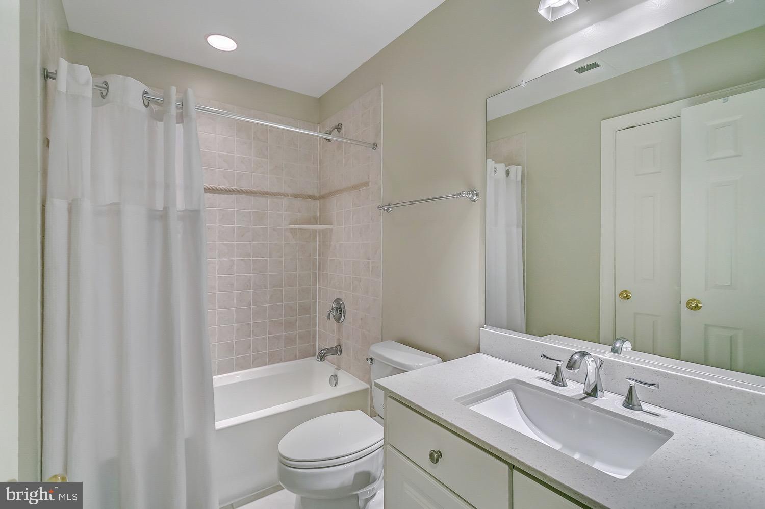 CAMERON STATION - Residential Lease