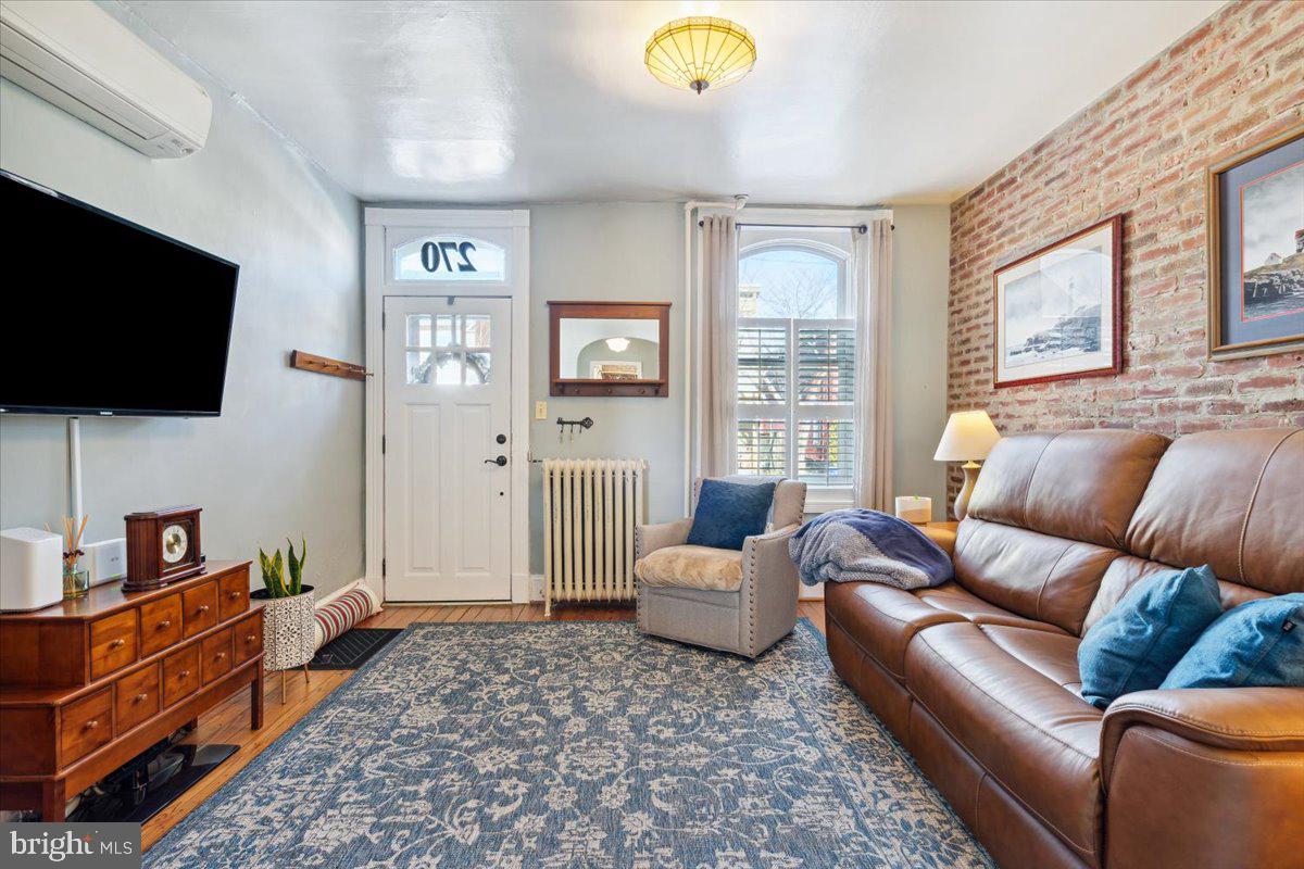 DOWNTOWN FREDERICK - Residential