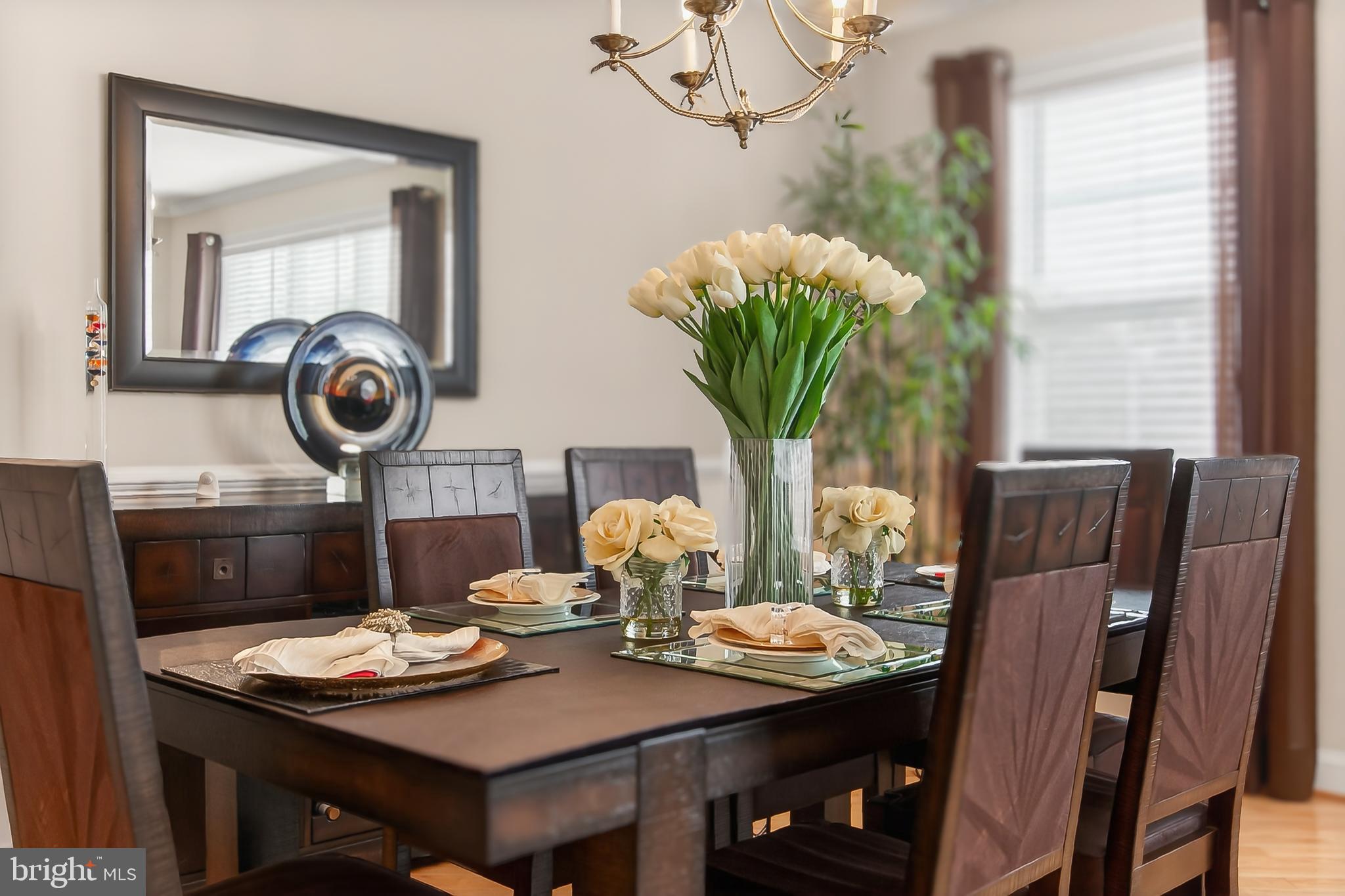 FORTNIGHTLY SQUARE - Residential