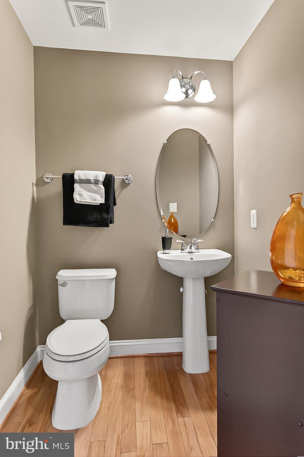 FORTNIGHTLY SQUARE - Residential