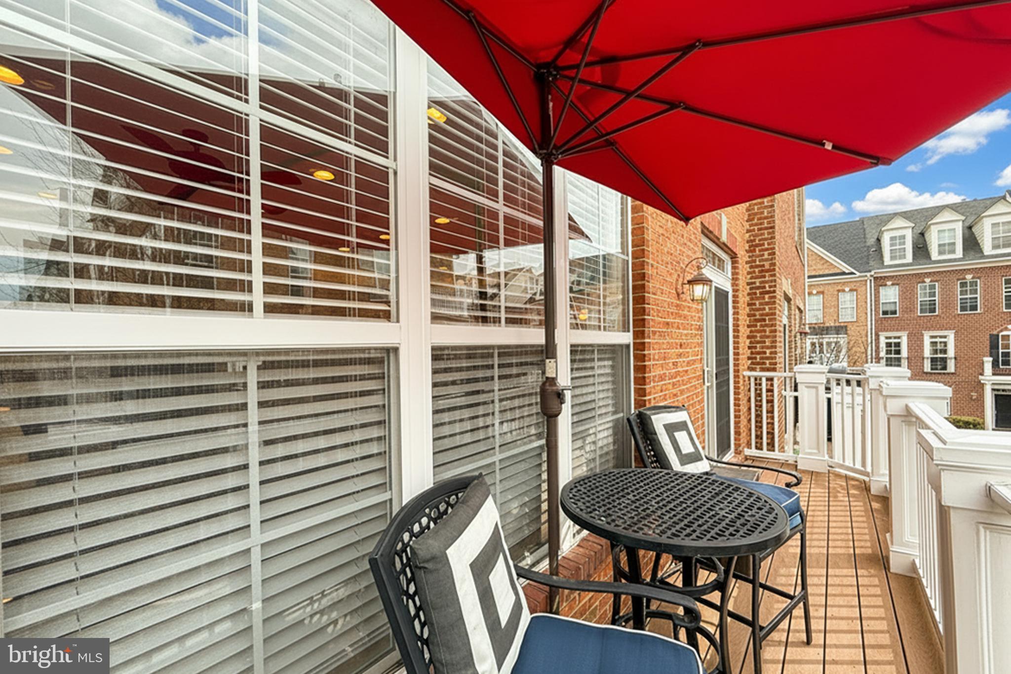 FORTNIGHTLY SQUARE - Residential