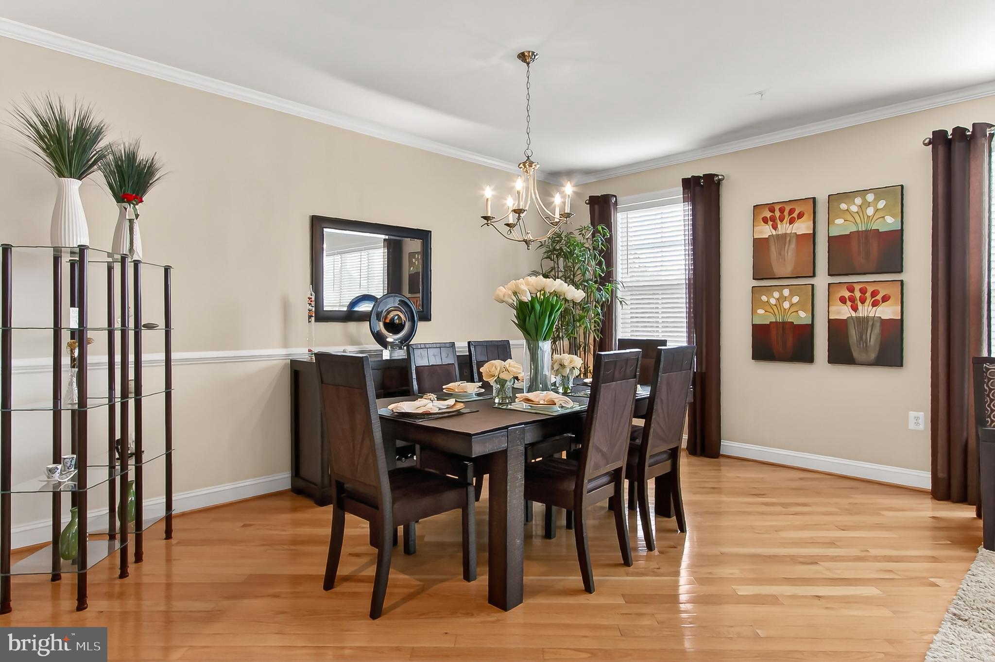 FORTNIGHTLY SQUARE - Residential