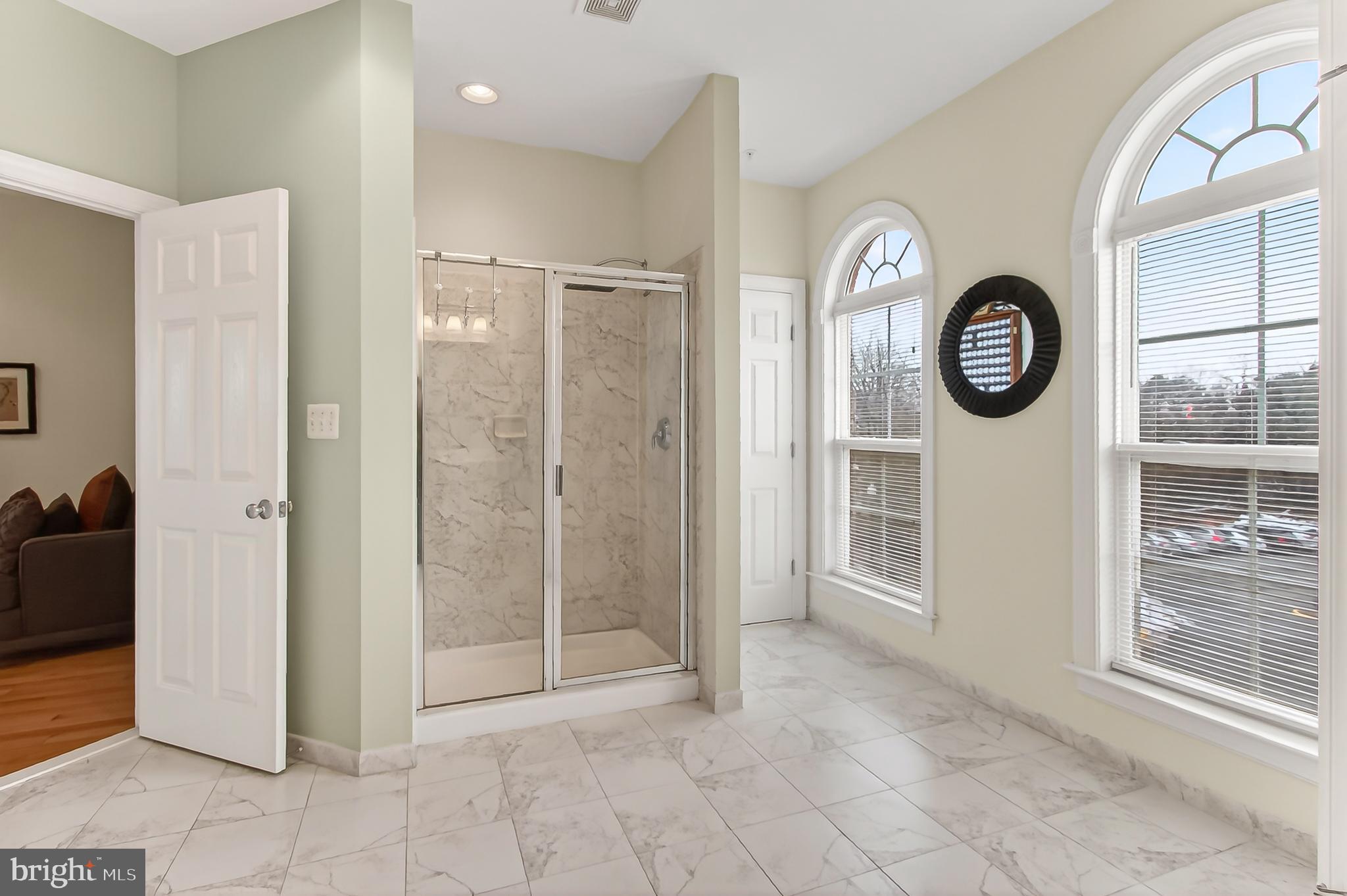 FORTNIGHTLY SQUARE - Residential