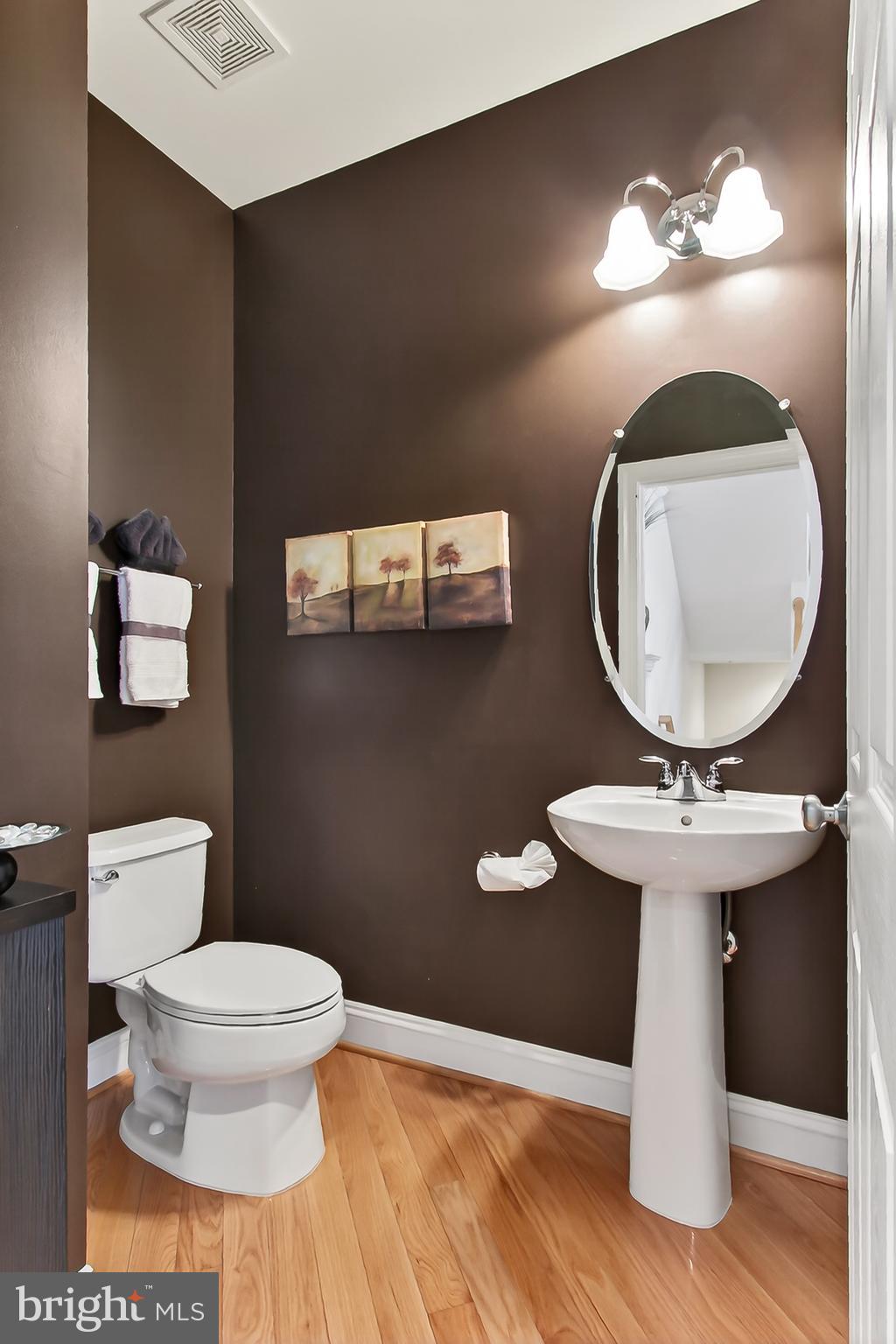 FORTNIGHTLY SQUARE - Residential